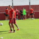 1200x750_preparados-plantel-santo-se-entreno-esta-manana-cara-al-amistoso-fin-semana-1122356-132149