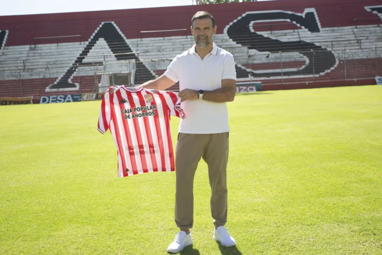 multimedia.grande.817507070a5f1428.Z3JhbmRlLndlYnA=